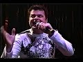 sacia minha sede
mate em mim tua fome
seja o meu ar
pra te respirar
a gente se consome
solte os teus sentidos
todos em minhas m�os
leves toques de pele
que aos poucos revelem 
segredos do teu cora��o
a noite vem depressa
n�o espere apagar a luz
v� se me alcan�a
gata mansa
me seduz
a noite vem depressa
nem precisa acender a luz 
v� se me alcan�a 
gata mansa
me seduz