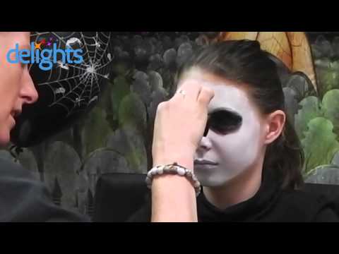 how to face paint a skeleton