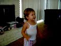 Kortney singing hellogoodbye Manele-Gratis.net