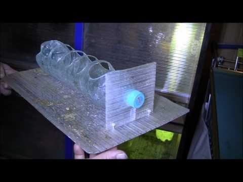 Как сделать кормушку для маленьких цыплят Как сделать кормушку для маленьких цыплят