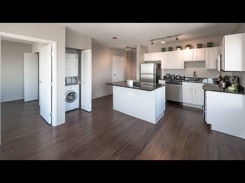 Tour an 06-tier one-bedroom on the River North / Gold Coast border Tour an 06-tier one-bedroom on the River North / Gold Coast border