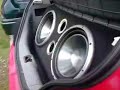 2 kenwood 1500w sub\
