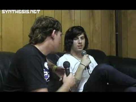 depoyster - Seems like after Video Matt messed up the name Devil Wears Prada he's been wanting to prove to all the hardcore fans out there that it was a mistake an He ju...