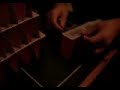 Como fazer um castelinho de cartas de baralho por �der Abd�o