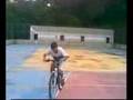 aprendendo a andar de uma roda