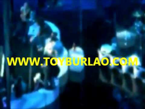 QUE BOBOOOO: Enrique Iglesias (SUBE NI&ntilde;O A TARMA) & Este dice No Conocer Su Musica Ni de Pitbull Ni Prince Royce!! -