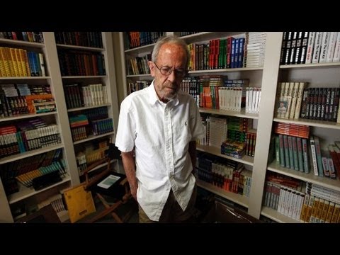 Elmore - Best-selling Author Elmore Leonard died at the age of 87. Listen from the man himself, in his own words. More from CNN at http://www.cnn.com/