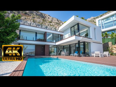 1 970 000 € Luxury Real Estate in Spain / Luxury High-tech villa on the Costa Blanca in Altea