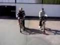 videos de jag hoppar från en cykel till en annan