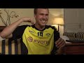 kevin lacht sich kaputt beim interview xD