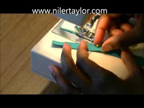 how to attach a zipper foot