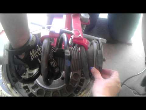 How to replace the struts on a 2007 Lexus RX400h 3