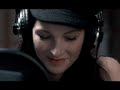 This is the second single from Iva´s second album called Babydoll. It´s in Czech language :) And it is very optimistic song! 