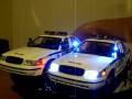 videos de 2 Custom 1/18 NYPD Police Ford Crown Victoria w/ LIGHTS