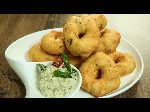 How To Make Crispy Medu Vada | Medu Vada Chutney Recipe | South Indian Recipes | Varun Inamdar