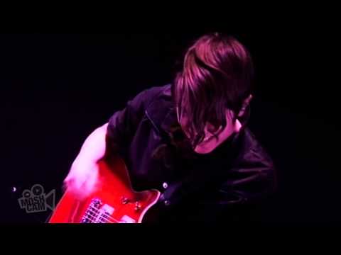 Tegan and Sara - Intro/ Dark Come Soon (Live in Sydney)
