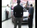 Mobil Di Lorong Sempit