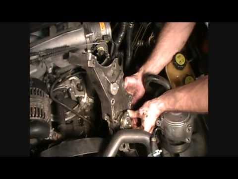 Removal / Installation of Power Steering Pump  Landrover Discovery Series II
