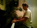 videos de clocks-coldplay au piano par alex
