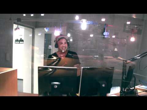 Kay - Kay One - http://www.facebook.com/princekayone Big Moe - http://www.facebook.com/bigmoeradio Wer früh schlafen geht, verpasst was! Kay One war am Montagabend...