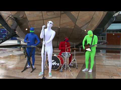 Unsigned - The Latest Installment of The Exiles 2009 EP brings you - Your Dying Eye. This is the official music video. You can also hear this track on our myspace. Plea...