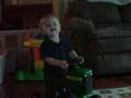 videos de Noah on his tractor