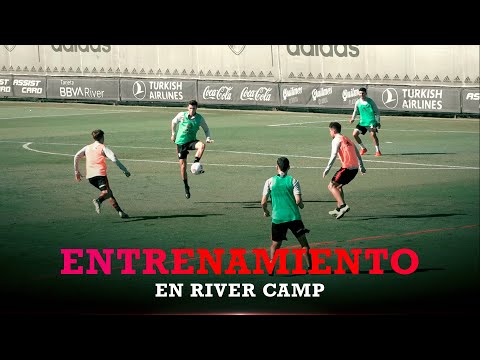 Fútbol en campo reducido en el entrenamiento de River