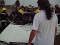 Un remis volcó espectacularmente en la curva de 