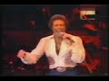 Tom Jones sings \"I can\
