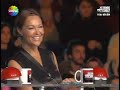 yetenek sizsiniz yarışması tabaklarla müzik yapan <b>adam</b>