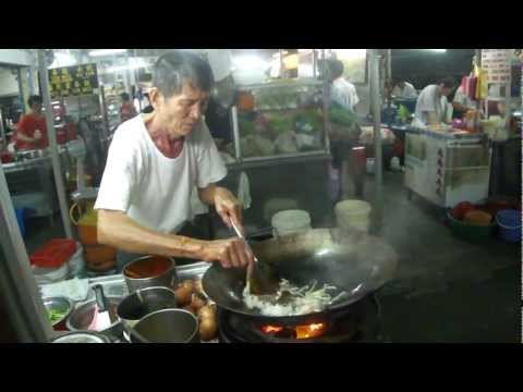 koay teow - I could sure use a plate of these noodles right now!