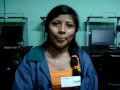 Entrevista con una participante del programa POETA en el centro del Grupo CEIBA en Guatemala./An interview with a program participant at a POETA-Grupo CEIBA Center.