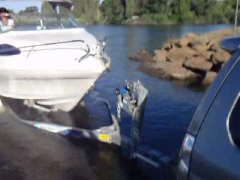 Launch Haines 580C with boat catch
