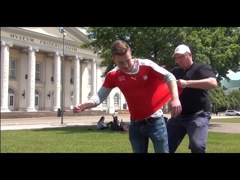 Trikotgate: Wir machen die Reißprobe mit dem Trikot der Schweiz