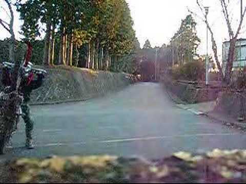 バイクのウイリー　「トルネード」