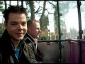 In het beruchte treintje,met gekken !! Hobbel de bobbel.