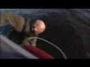 att sl�nga saker i havet �r inte bra. om man inte g�r det f�r att v�cka uppm�rksamhet. men bara man plockar upp efter sig.