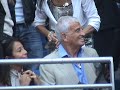 jean-paul belmondo et alain delon regardent johnny hallyday chanter 