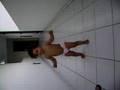 Maria Luiza dando seus primeiros passinhos