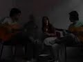 Öykü Berk Evlerinin Önü Boyalı Direk (Klipten Önce)