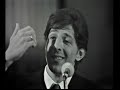 Arrosisci in viso per un niente e ti viene in mente questa canzone Giorgio Gaber - Non arrossire  http://www.youtube.com/watch?v=BQUSF1MNAsY #primaverismi