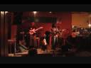 yoro au just 4u - extrait de concert...ashley maher + jimi mbaye - novembre 2008