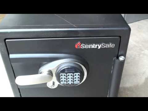 how to open sentry safe