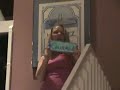 Une blonde et un escalier…