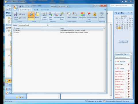 how to create group in outlook