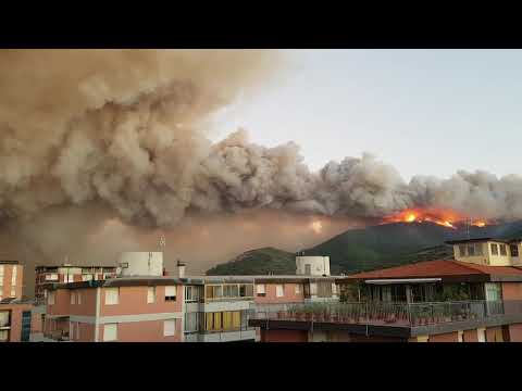 Incendio a Monte Serra Pisa - Gleison Martins