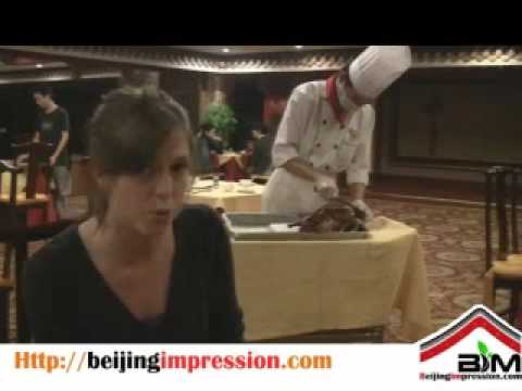 Peking Duck Dinner, how to make a duck roll.