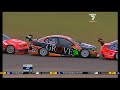 Onboard with Lowndes while fighting with Richards, Oran Park