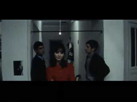 Une Femme est une femme - Learn French online . Train your listening comprehension with the trailer of the movie