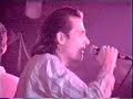 les wampas au new moon , club mythique de pigalle(aujourd'hui d�molie). ils interpretent 